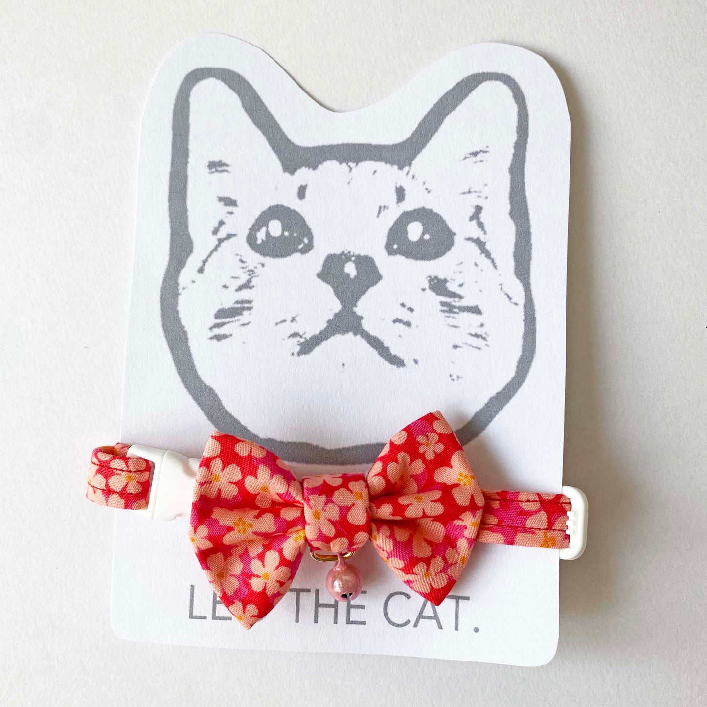 にゃんこ様用 蝶ネクタイ 花柄 あか