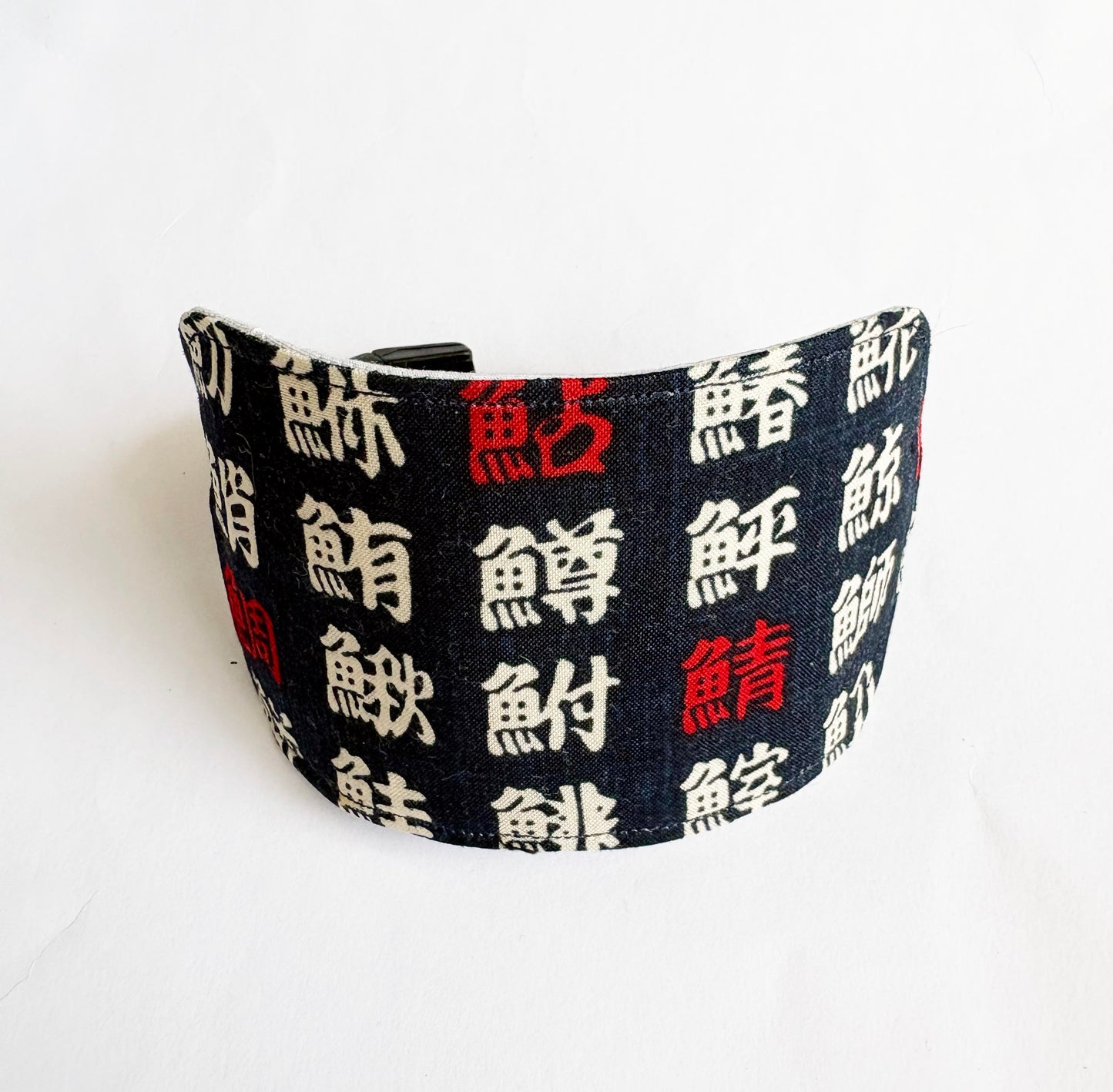 クールネック　Sサイズ　お魚漢字